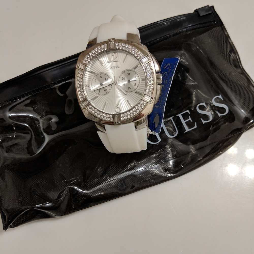 Guess White Rubber watch